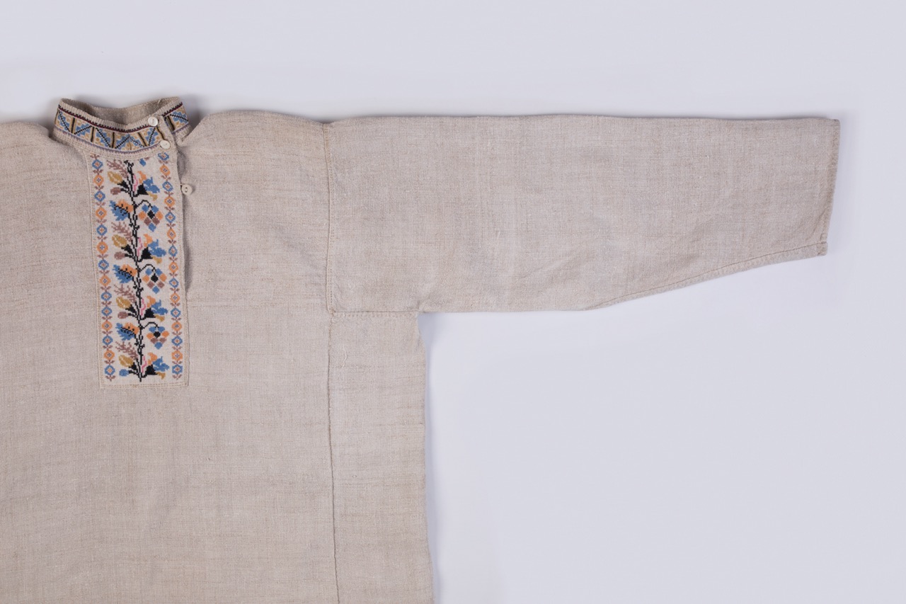 Чоловіча вишита сорочка